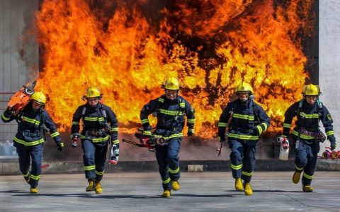 山东潍坊消防招聘14名通信员 持证飞手优先